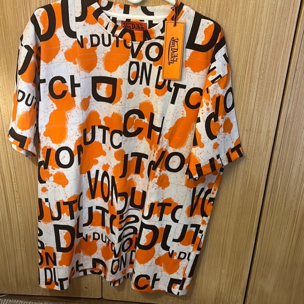 Von Dutch t shirt, size L. New with tag